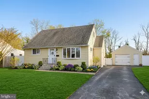 82 Charles Bossert Dr, Bordentown, NJ 08505 - Photo 1