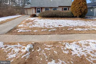 71 Shawmont Ln, Willingboro, NJ 08046 - Photo 3