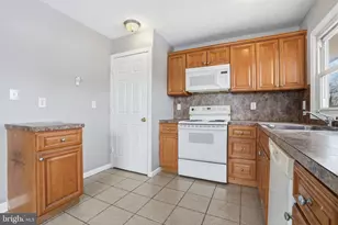10 Melrose Ln, Willingboro, NJ 08046 - Photo 13