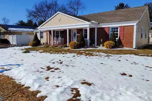 146 Glenview Ln, Willingboro, NJ 08046 - Photo 3