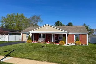 146 Glenview Ln, Willingboro, NJ 08046 - Photo 1