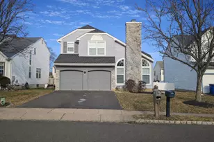 11 Dryden Dr, Burlington, NJ 08016 - Photo 1