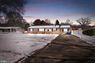 387 Chesterfield Jacobstown Rd, Wrightstown, NJ 08562 - Photo 1