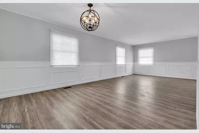 100 Evergreen Drive, Willingboro, NJ 08046 - Photo 5