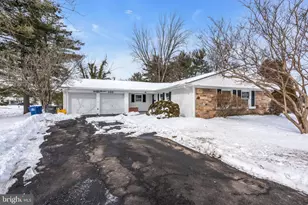 100 Evergreen Dr, Willingboro, NJ 08046 - Photo 7