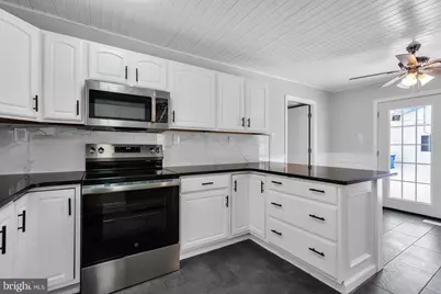 100 Evergreen Drive, Willingboro, NJ 08046 - Photo 15