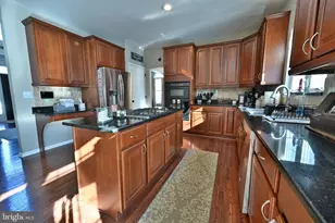 114 Connor Ct, Burlington, NJ 08016 - Photo 15