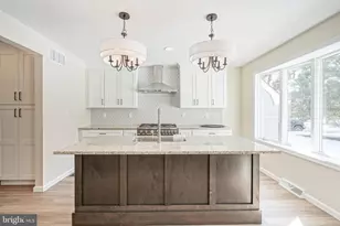 343 Tavistock Dr, Medford, NJ 08055 - Photo 3