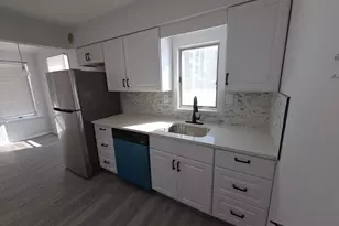 70 Suburban Blvd, Delran, NJ 08075 - Photo 9