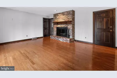 200 Laurel Lane, Mount Laurel, NJ 08054 - Photo 11