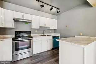 275 Green St, Edgewater Park, NJ 08010 - Photo 11