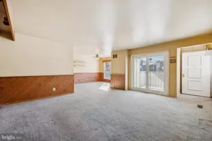 275 Green St, Edgewater Park, NJ 08010 - Photo 3