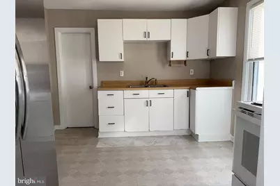 45 W Main Street, Wrightstown, NJ 08562 - Photo 5