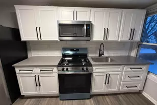 212 Warren St, Beverly, NJ 08010 - Photo 1