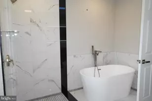 7308 Normandy Dr, Mount Laurel, NJ 08054 - Photo 13