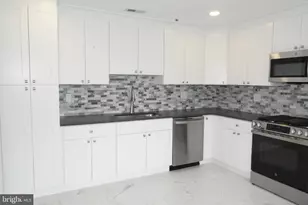 7308 Normandy Dr, Mount Laurel, NJ 08054 - Photo 7