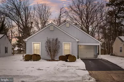 77 Sheffield Place, Southampton, NJ 08088 - Photo 1