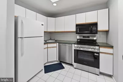 141 Chalkboard Court, Moorestown, NJ 08057 - Photo 9