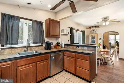 1013 W 5th Street W, Florence, NJ 08518 - Photo 13