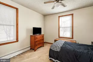 1013 W 5th Street W, Florence, NJ 08518 - Photo 17