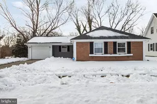 534 Charleston Rd, Willingboro, NJ 08046 - Photo 1