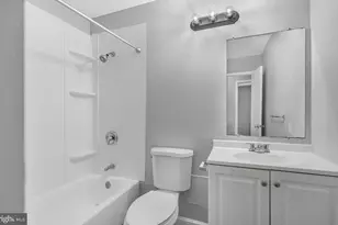 20 Executive Ln, Willingboro, NJ 08046 - Photo 9