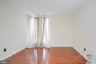 25 S Church Rd, Maple Shade, NJ 08052 - Photo 17