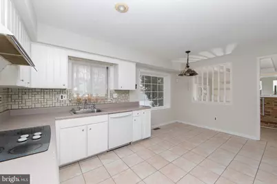 840 Lafayette Drive, Mount Laurel, NJ 08054 - Photo 9