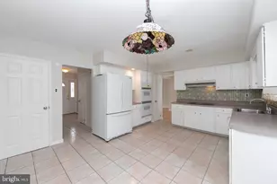 840 Lafayette Dr, Mount Laurel, NJ 08054 - Photo 11