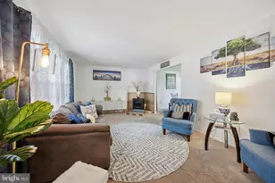 1606 Rivers Edge Dr, Delanco, NJ 08075 - Photo 3