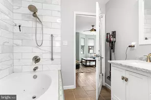 207 E Park Ave, Maple Shade, NJ 08052 - Photo 25