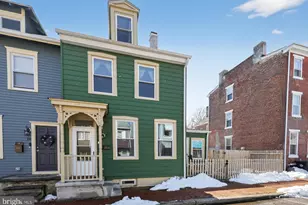 20 W Pearl St, Burlington, NJ 08016 - Photo 1