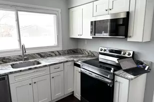 22 Gaylord Cir, Willingboro, NJ 08046 - Photo 3