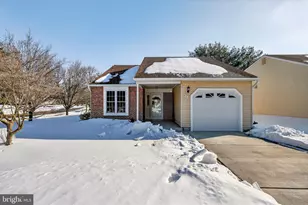 9 Avandale Ct, Mount Laurel, NJ 08054 - Photo 3