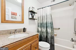 5203 Adelaide Dr, Mount Laurel, NJ 08054 - Photo 15