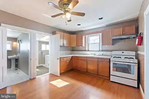 109 Thompson St, Burlington, NJ 08016 - Photo 9