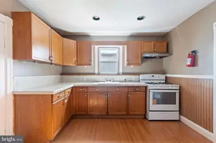 109 Thompson St, Burlington, NJ 08016 - Photo 11