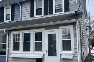 109 Thompson St, Burlington, NJ 08016 - Photo 1