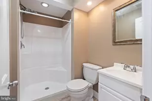 109 Thompson St, Burlington, NJ 08016 - Photo 17