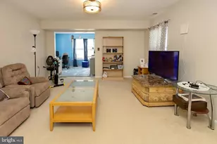 112 Village Ln, Mount Laurel, NJ 08054 - Photo 5