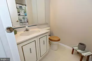 112 Village Ln, Mount Laurel, NJ 08054 - Photo 15