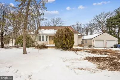 28 13th Street, Burlington, NJ 08016 - Photo 1