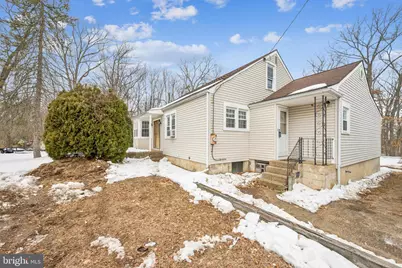 28 13th Street, Burlington, NJ 08016 - Photo 3