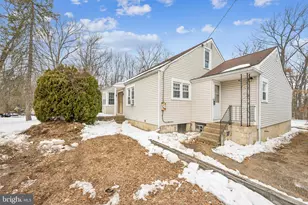 28 13th St, Burlington, NJ 08016 - Photo 3