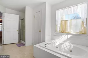 19 Sunflower Cir, Burlington, NJ 08016 - Photo 31