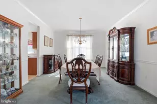 19 Sunflower Cir, Burlington, NJ 08016 - Photo 7