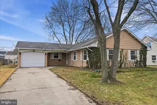 14 Mayapple Ln, Willingboro, NJ 08046 - Photo 1