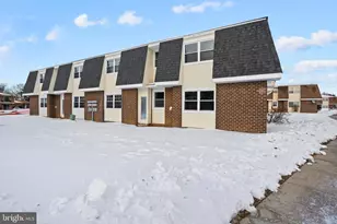 20-1 Florence Tollgate Pl, Florence, NJ 08518 - Photo 3