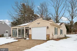 24 St Davids Pl, Southampton, NJ 08088 - Photo 5