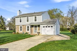 10 Carlyle Dr, Wrightstown, NJ 08562 - Photo 3